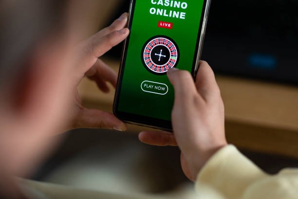 Live football streaming and slot game interface on bintaro88